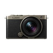 LUMIX S9 (Titanium Gold) + S 18-40mm f/4.5-6.3
