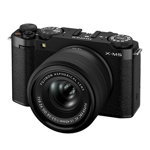 FUJIFILM X-M5 + XC 15-45 F3.5-5.6 OIS PZ