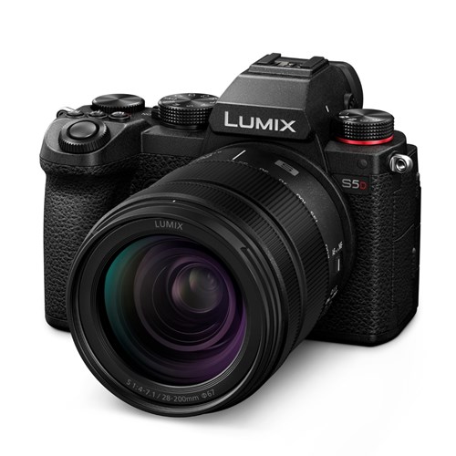 PANASONIC LUMIX S5D + S 28-200 mm f4-7.1